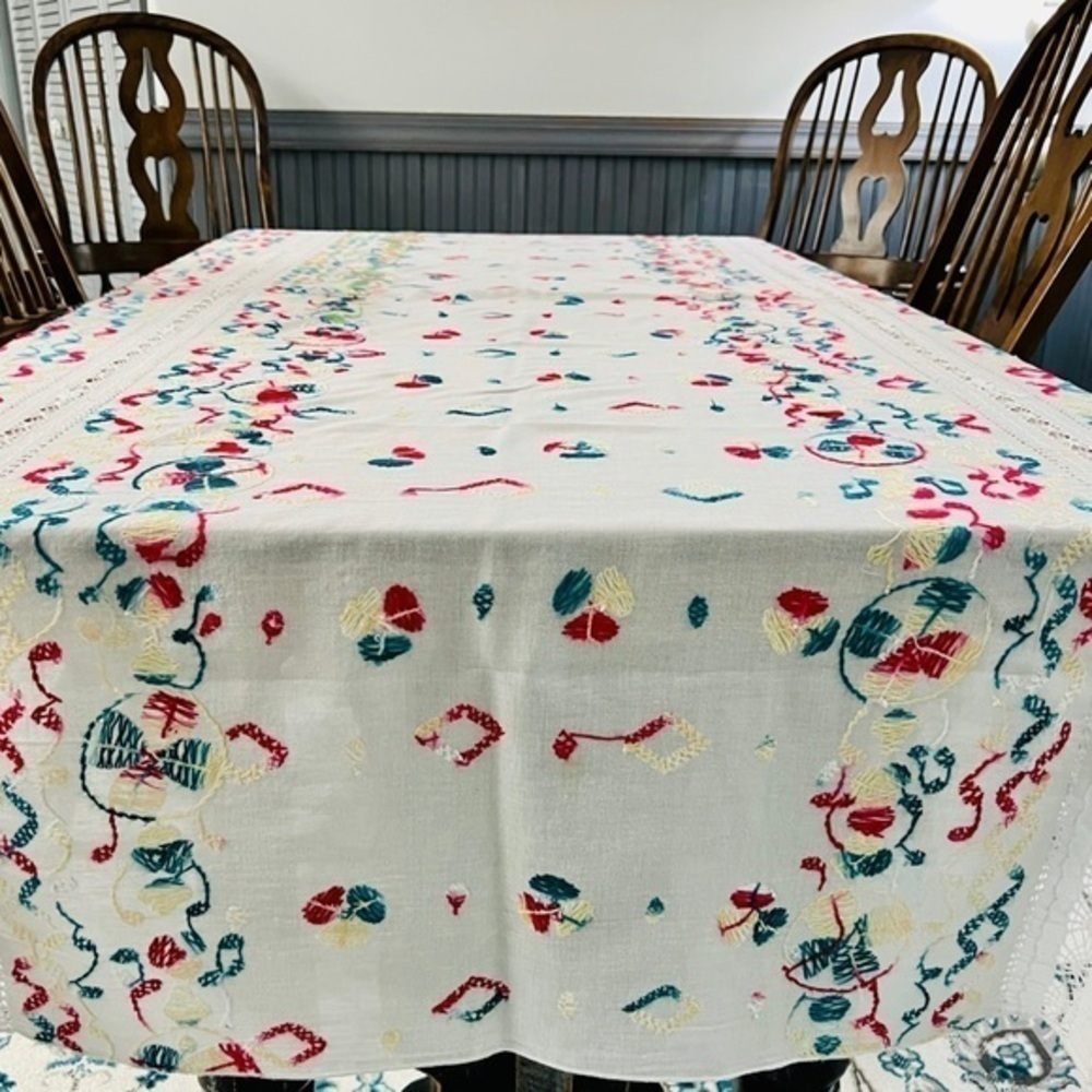 Boho Hand Embroidered Cut Work Lace Linen Tablecloth Cottage Farmhouse Style